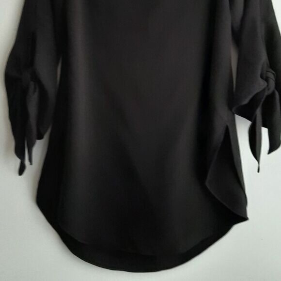 CLUB MONACO Sophia Off Shoulder Light & Flowy Blouse Sz 4 - Picture 5 of 13